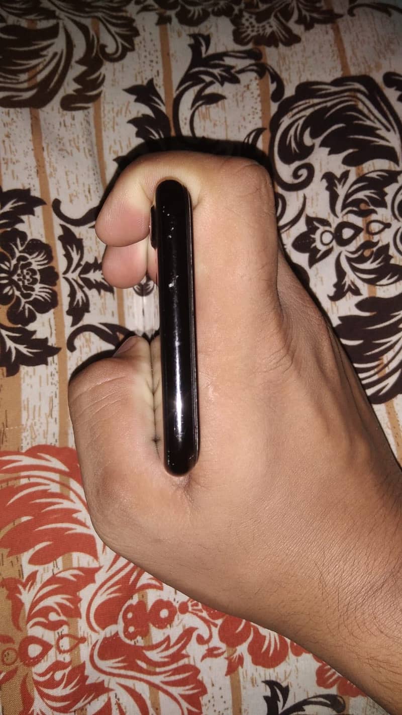 Apple iPhone 7 2