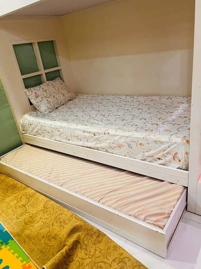 TRIPLET KIDS BED . . . . . . Double Bed