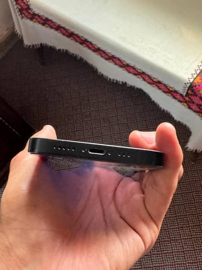 Apple iPhone 14