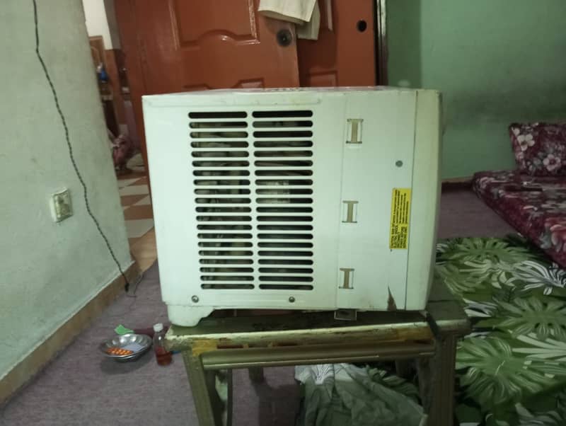 Window Ac 0.7 ton 2