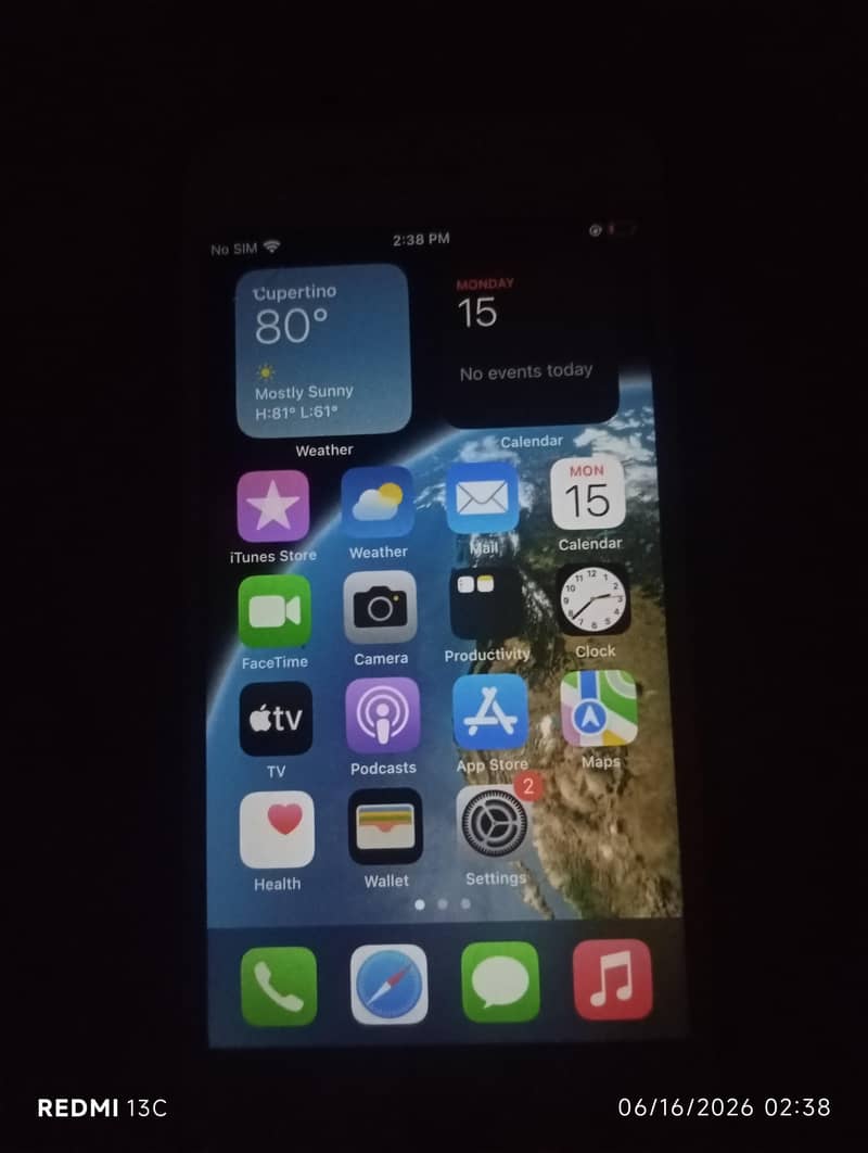 Apple iPhone 8 3