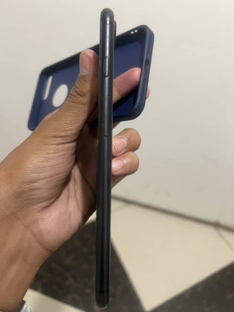 Apple iPhone 7 Plus 1