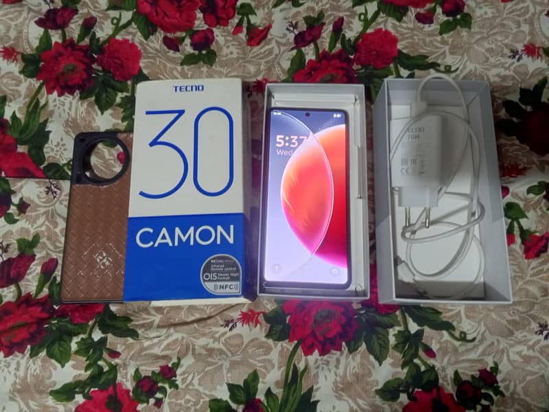 Tecno CAMON 30 0