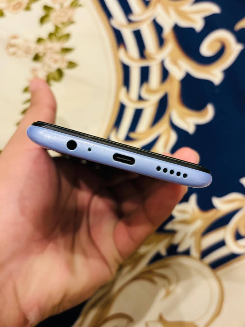 Redmi Note 9 4