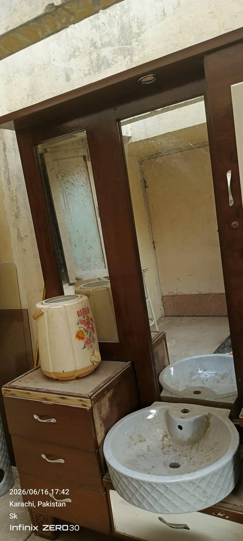 basin 4