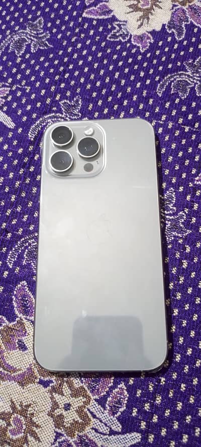 Apple iPhone 16 Pro Max