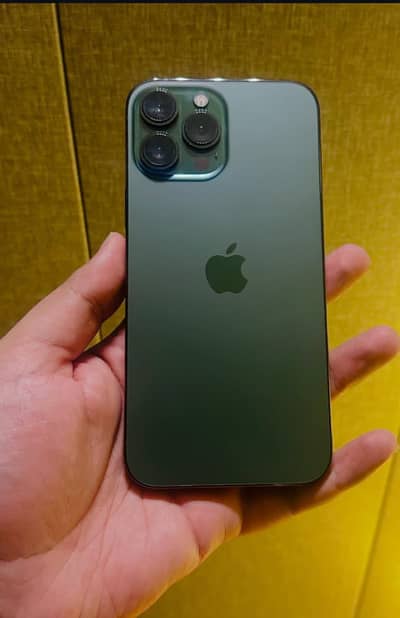 Apple iPhone 13 Pro max factory unlock 10/10 condition