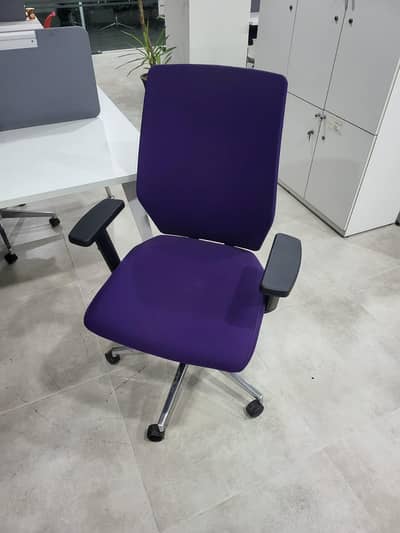 office chairs and workstation