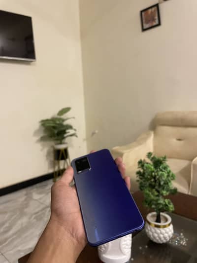 Vivo Y-21S- 10/10 Condition - Complete Box & Original Accessor