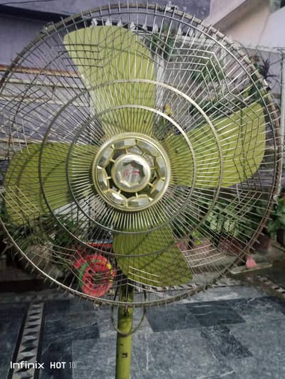 One padestal fan  for sale Newcity 1 Wah Cantt.
