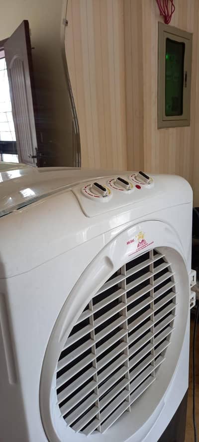 cooler for sale in a good condition