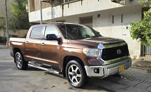 Toyota Tundra 2014/2018 ISLAMABAD REGD