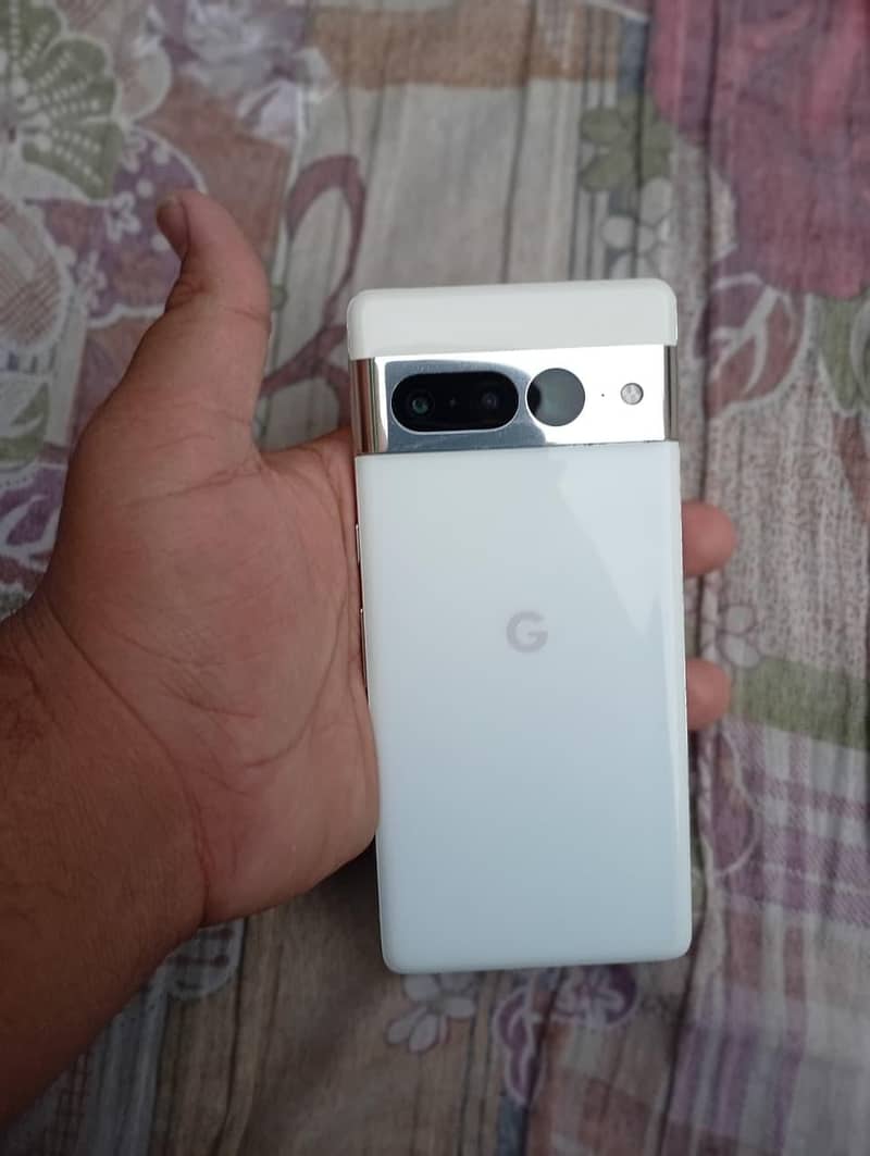 Google Pixel 7 Pro 0
