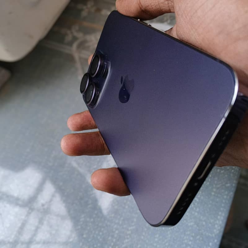 iPhone 14 Pro 2