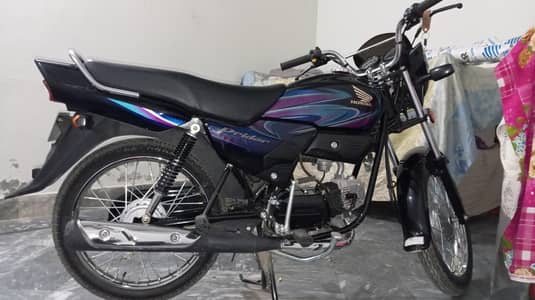 Honda pridor 100cc 5700km