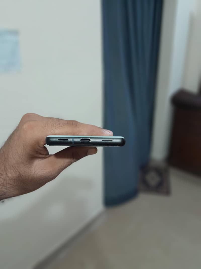 Google Pixel 6a 4