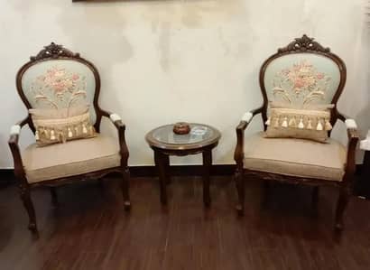 7 seater sofa with center table
