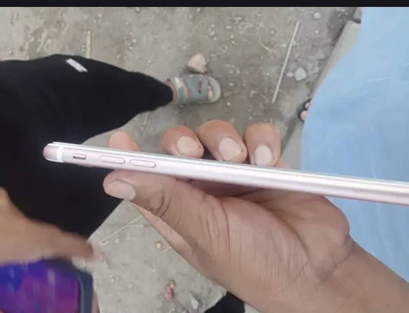 Apple iPhone 7 Plus 2
