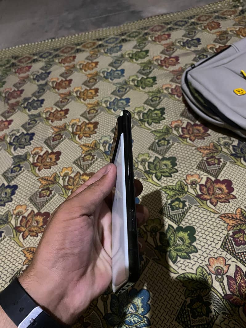 Google Pixel 6 4