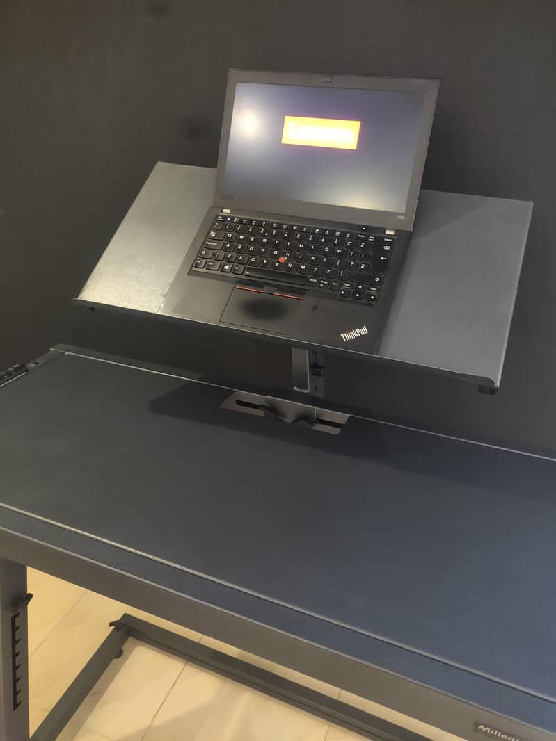 Height Adjustable Studio Table 7