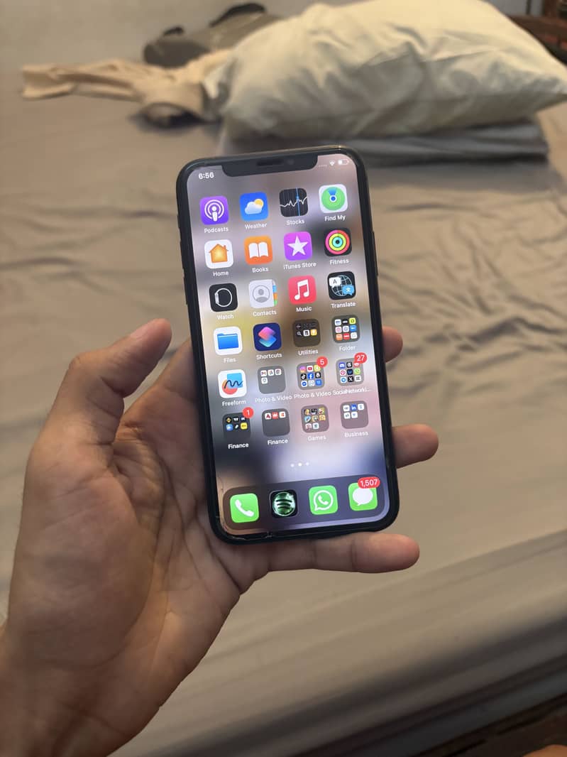 Apple iPhone X 2