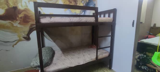 bankkar bed for urgent sele iron condition just like new