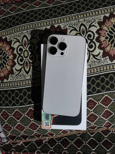 Apple iPhone 16 Pro Max