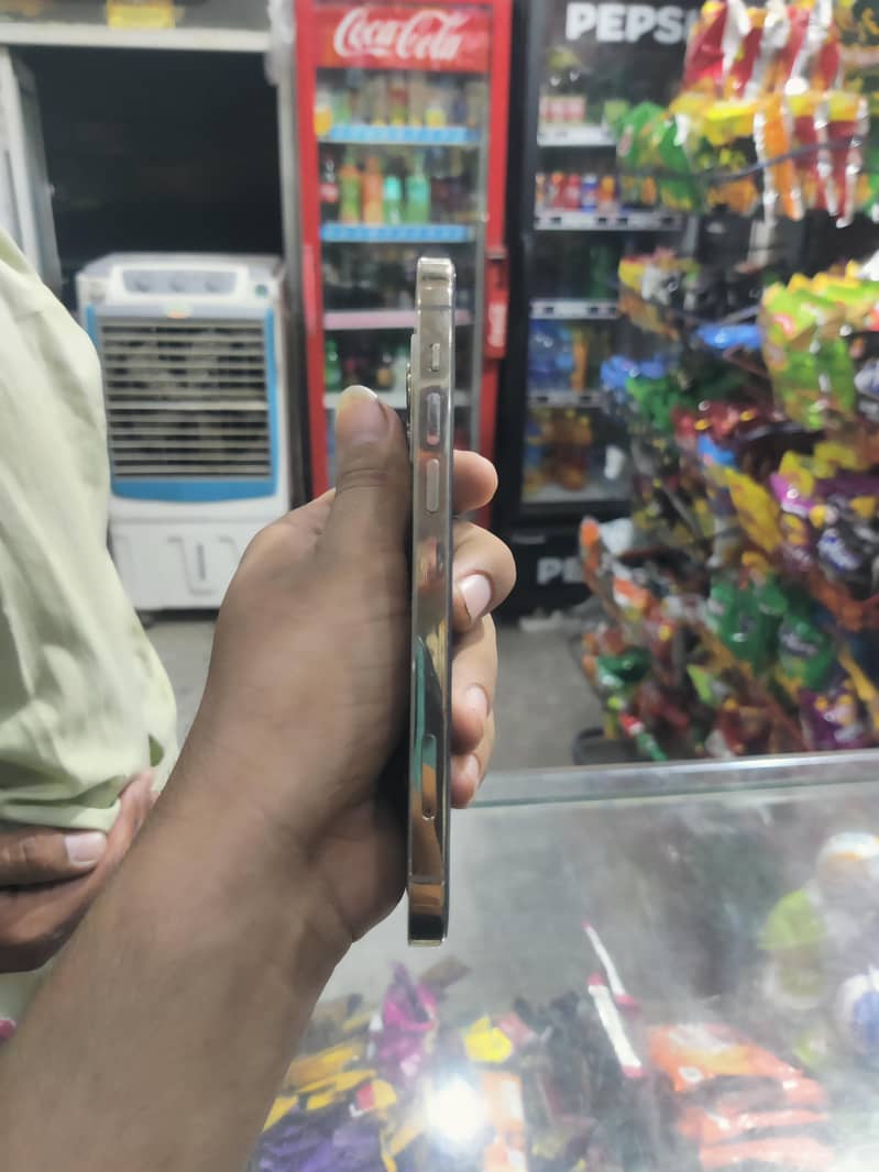iphon12pro 7