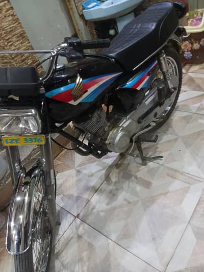 Honda 125 2004 model original condition bikil new condition h