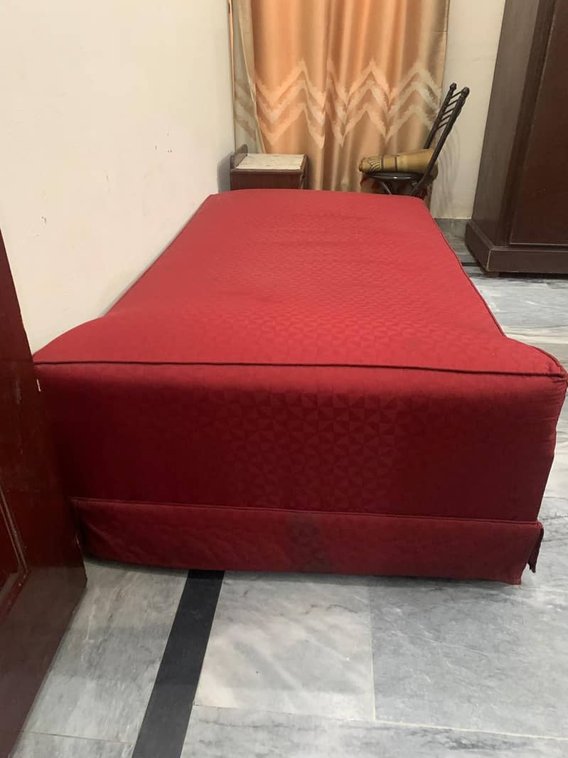 single bed good condition 2