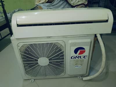 Gree AC 1 ton DC inverter