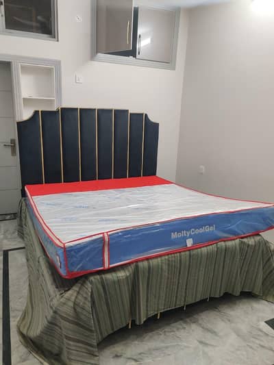 bed and side tables