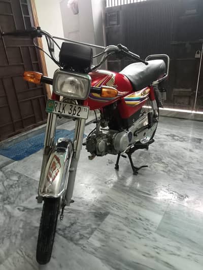 Honda CD 70 bike model 2015 for sale