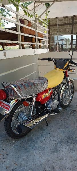 26model applied for bike for sale bilkul zero meter bike ha