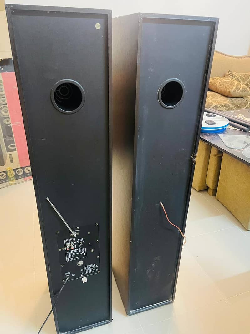 Audionic speakers 2