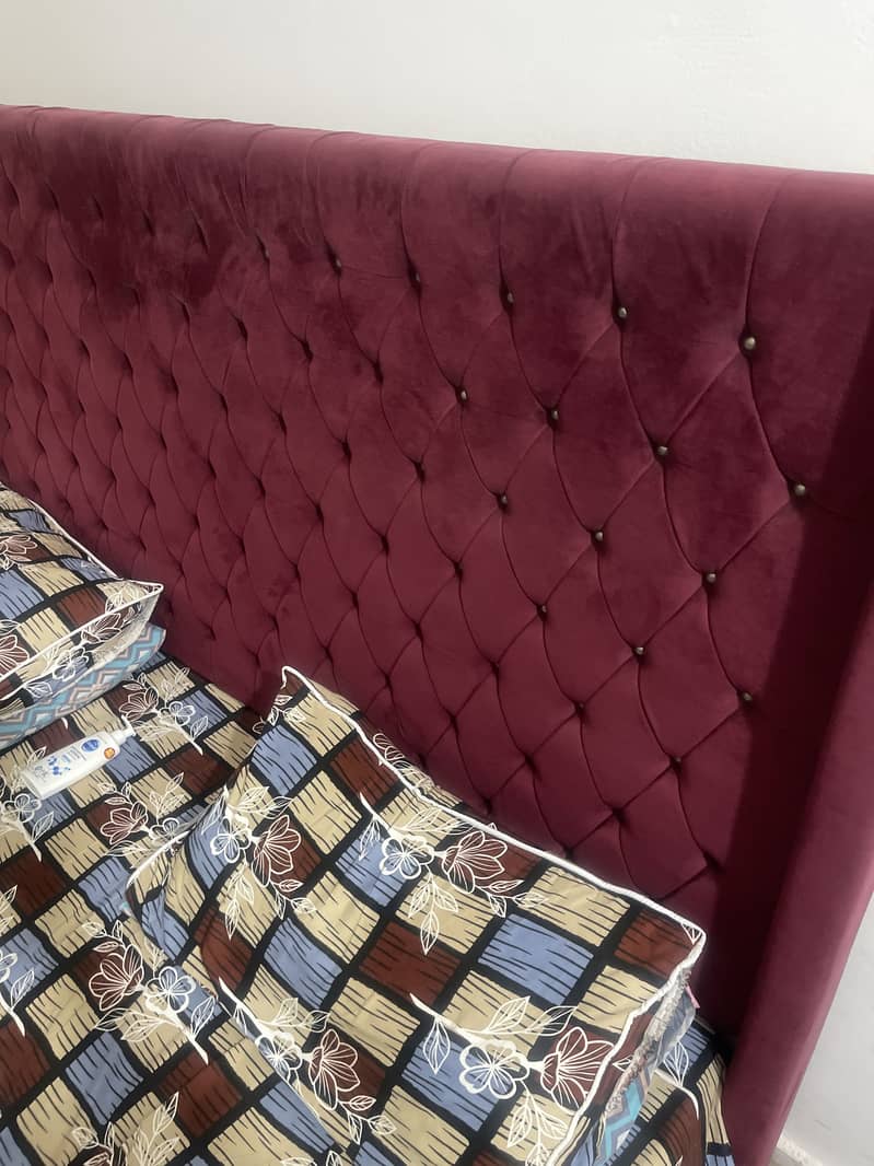 Bed plus side table 1
