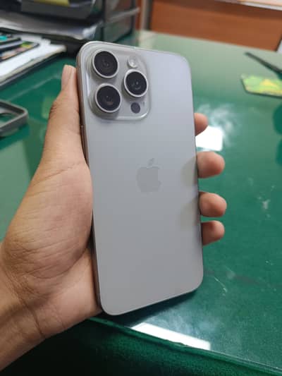 Apple iPhone 15 Pro Max