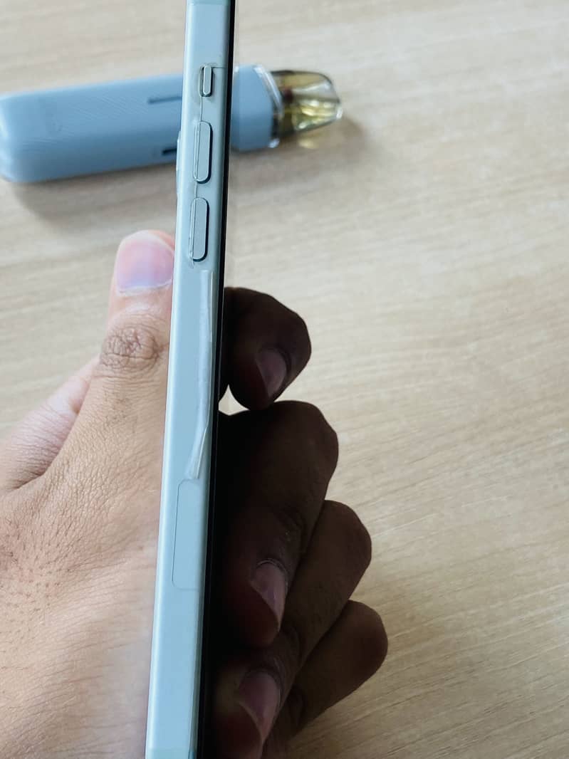 Iphone 15 plus 6