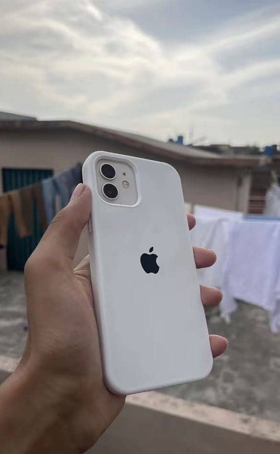Apple iPhone 12 0
