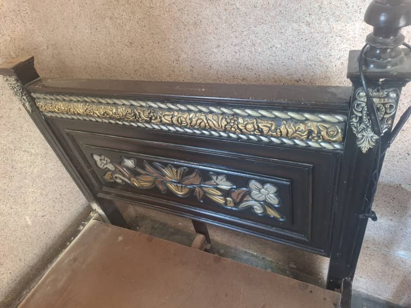 Single bed old 1