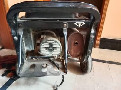 generator sale krna Hy