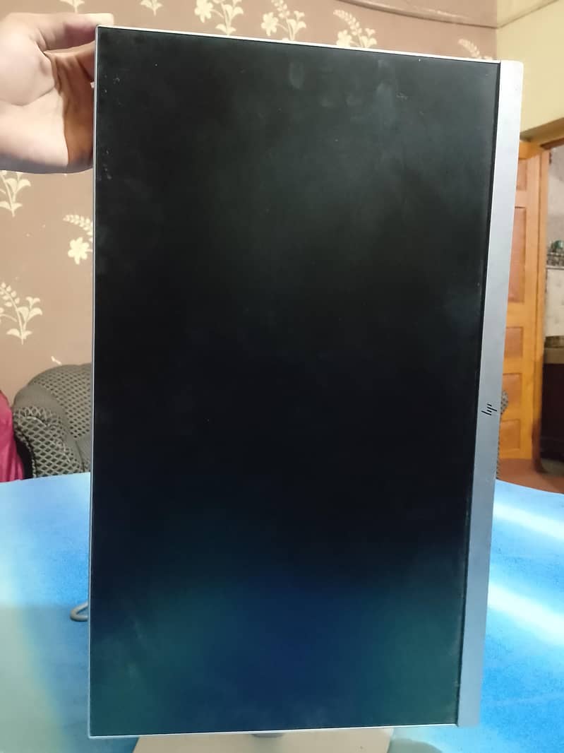 25 inch lcd Boderless 5