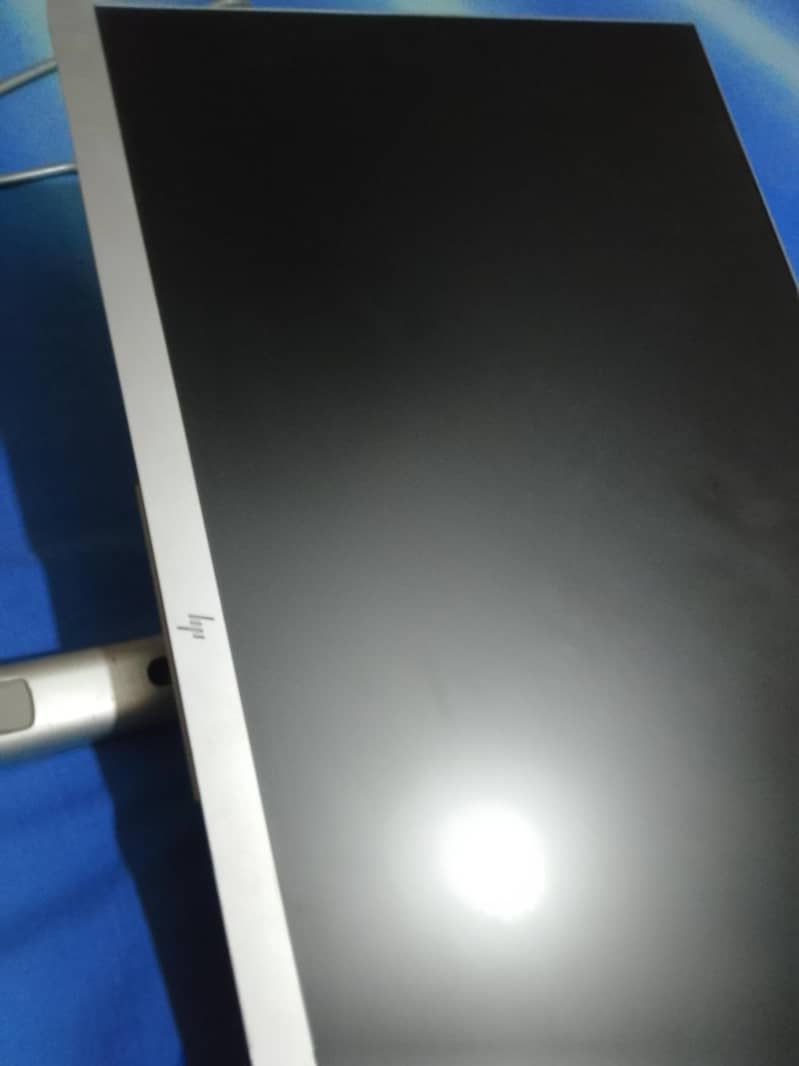 25 inch lcd Boderless 6