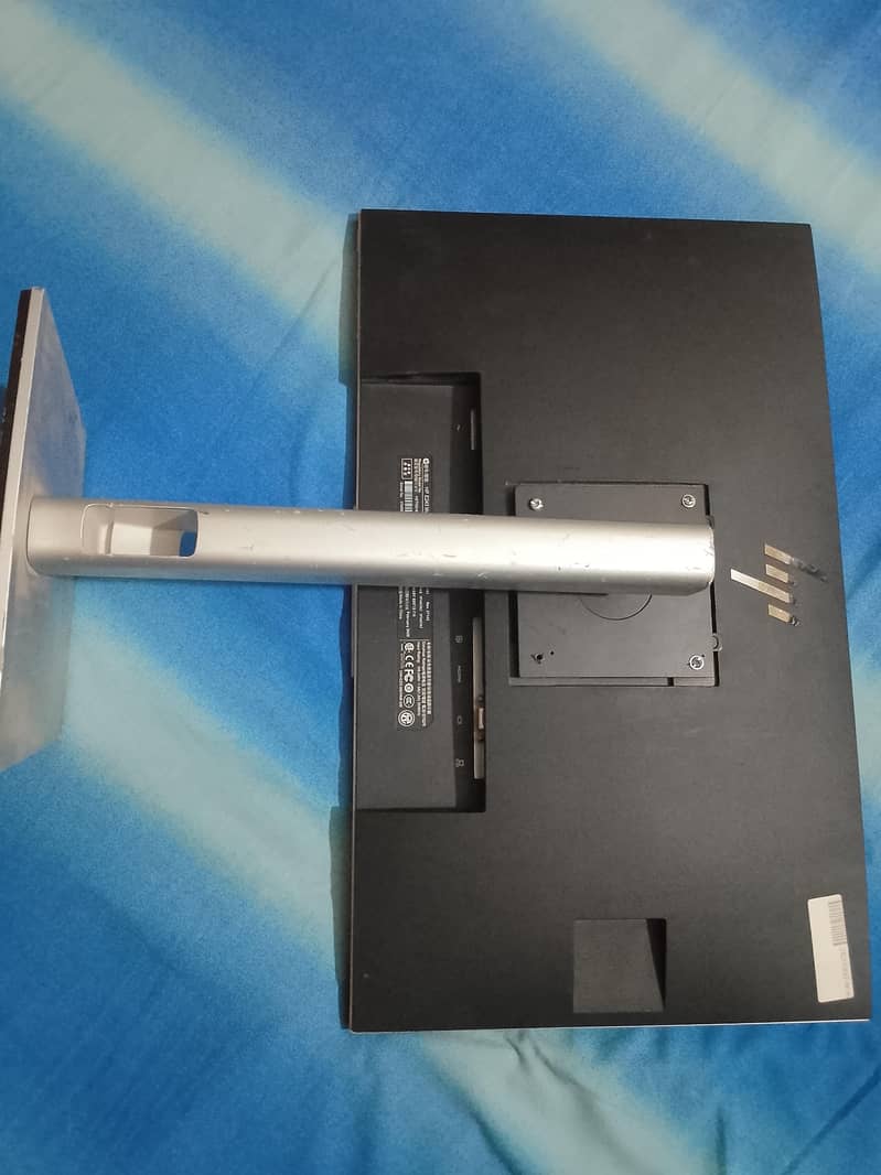 25 inch lcd Boderless 7