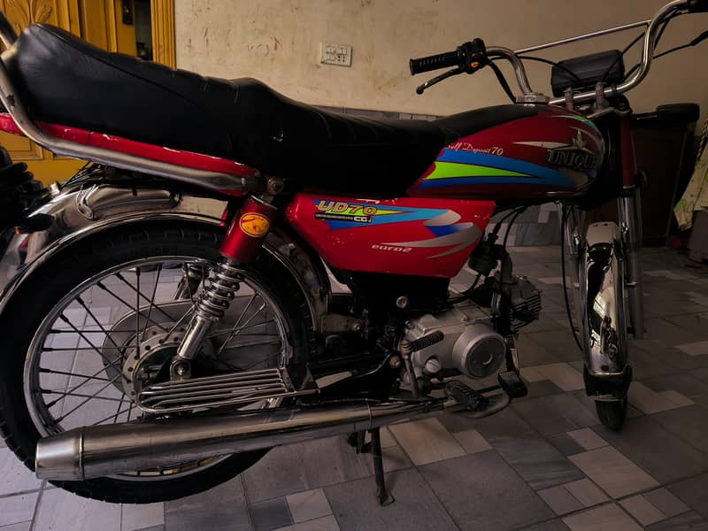 Unique CD 70 2