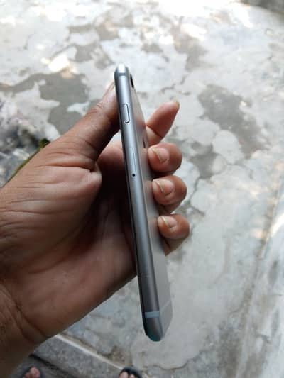 Apple iPhone 6
