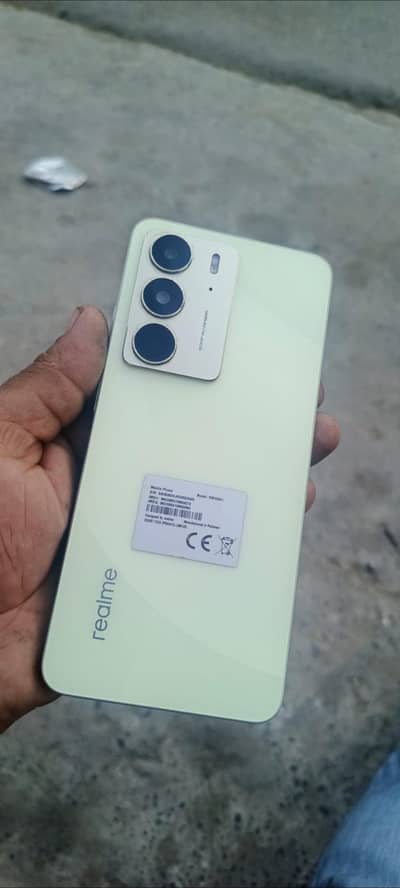 Realme C75