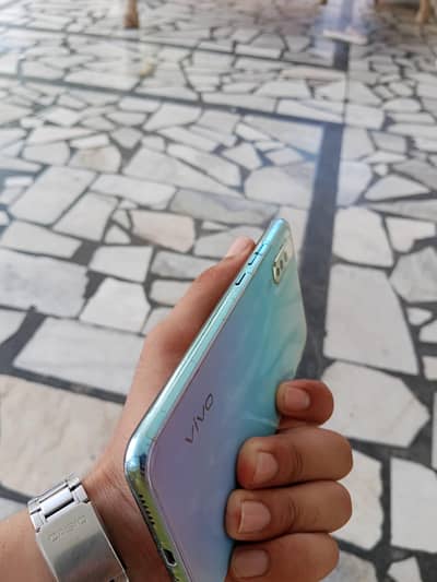 Vivo S1