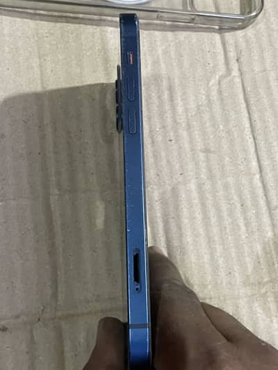 Apple iPhone 12