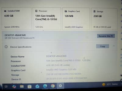 CORE I3 11 GEN 4GB 238 GB